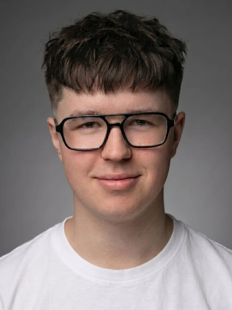 Преподаватель по Roblox, Figma и Blender